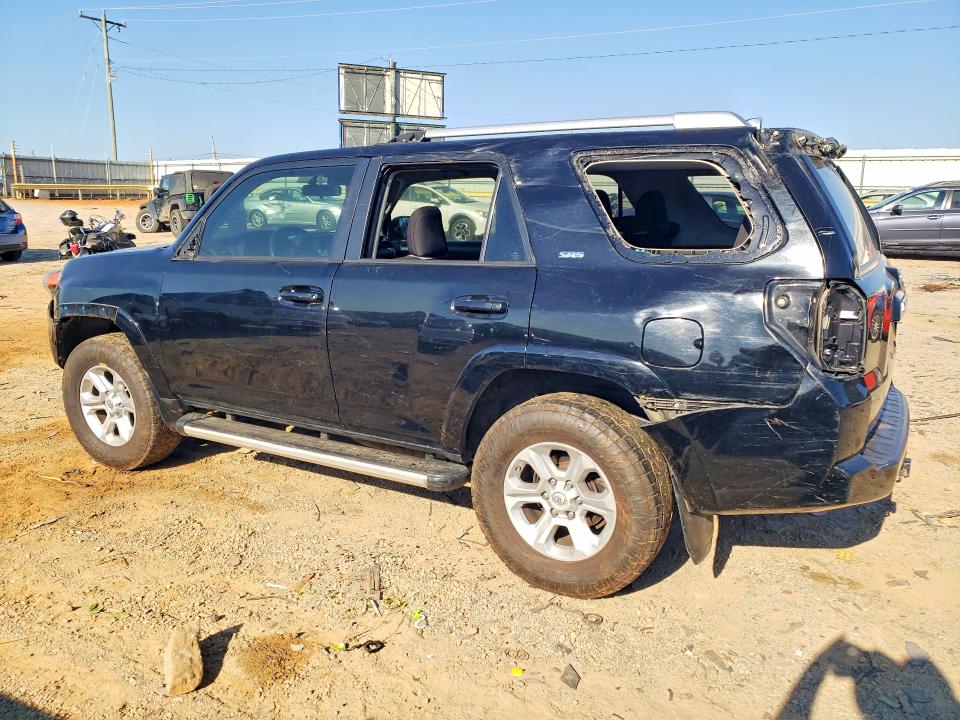 2018 Toyota 4runner VIN JTEBU5JR3J5505506 COPART salvage auction — REAR END, VA - CERT OF TITLE - SALVAGE, sold $8,100 on 2026-07-06 (photo 2)