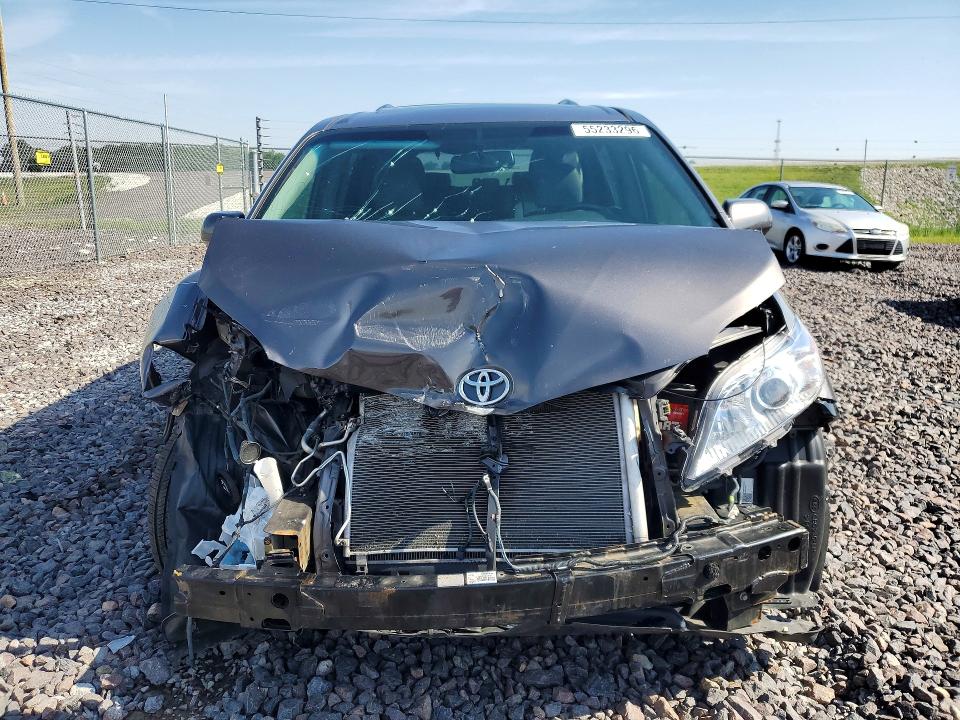 2017 Toyota VIN 5TDYZ3DC5HS804141 COPART salvage auction — FRONT END, In - Cert Of Title-Salvage Title, sold $2,100 on 2026-07-14 (photo 5)