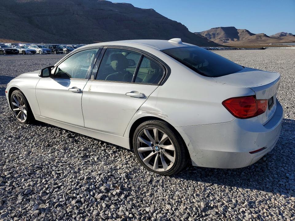2013 BMW VIN WBA3A5C57DF603008 COPART salvage auction — FRONT END, Nv - Salvage Title, sold $800 on 2026-07-13 (photo 2)