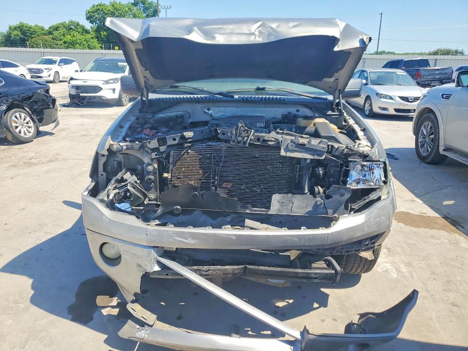 2008 Ford Expedition VIN 1FMFU15568LA88325 COPART salvage auction — FRONT END, Tx - Salvage Vehicle Title, sold $425 on 2026-07-02 (photo 9)