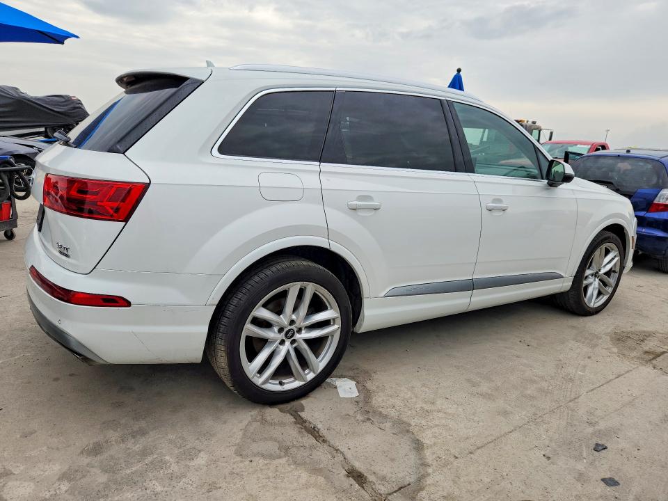 2017 Audi Q7 VIN WA1VAAF78HD048017 COPART salvage auction — MECHANICAL, Tx - Certificate Of Title, sold $5,700 on 2026-08-25 (photo 3)