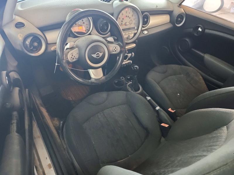 2007 Mini Hardtop VIN WMWMF335X7TT50315 COPART salvage auction — REAR END, Tx - Salvage Vehicle Title, sold $750 on 2026-07-06 (photo 8)