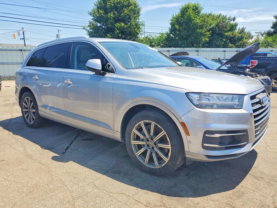 2019 Audi Q7 VIN WA1LAAF7XKD001053 COPART salvage auction — MINOR DENT/SCRATCHES, Oh - Cert Of Title-Repossession (P), sold $7,200 on 2026-07-29 (photo 4)