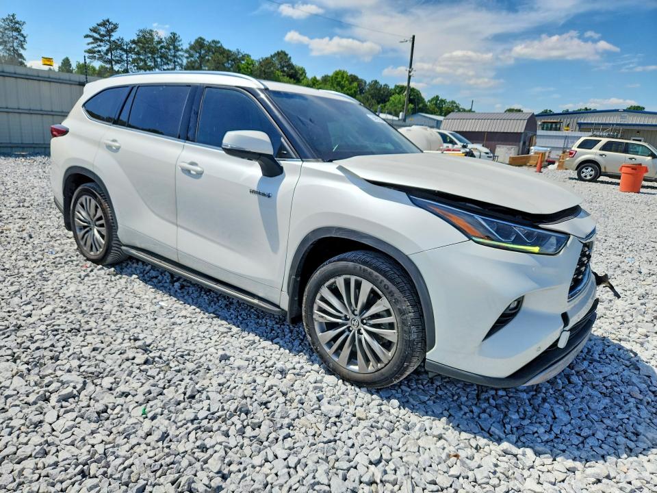 2021 Toyota Highlander VIN 5TDFARAH6MS004699 COPART salvage auction — FRONT END, GA - CERT OF TITLE-SALVAGE, sold $17,300 on 2026-07-09 (photo 4)