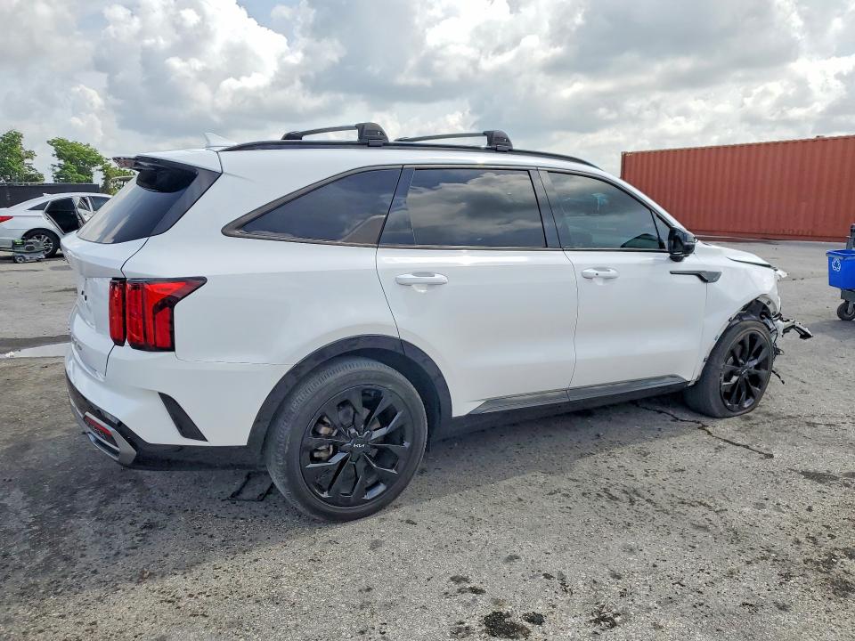 2022 Kia Sorento VIN 5XYRK4LFXNG126411 COPART salvage auction — FRONT END, Fl - Cert Of Title Slvg Rebuildable, sold $2,950 on 2026-07-30 (photo 3)