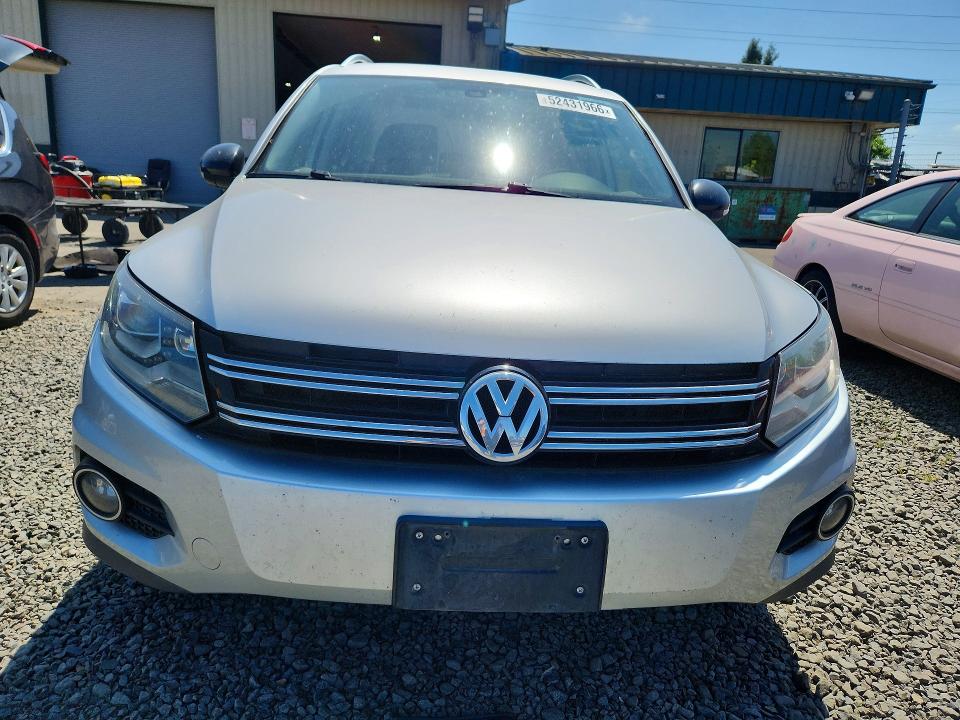 2017 Volkswagen VIN WVGUV7AX3HW509690 COPART salvage auction — REAR END, Id - Salvage Certificate Of Title, sold $200 on 2026-07-21 (photo 5)