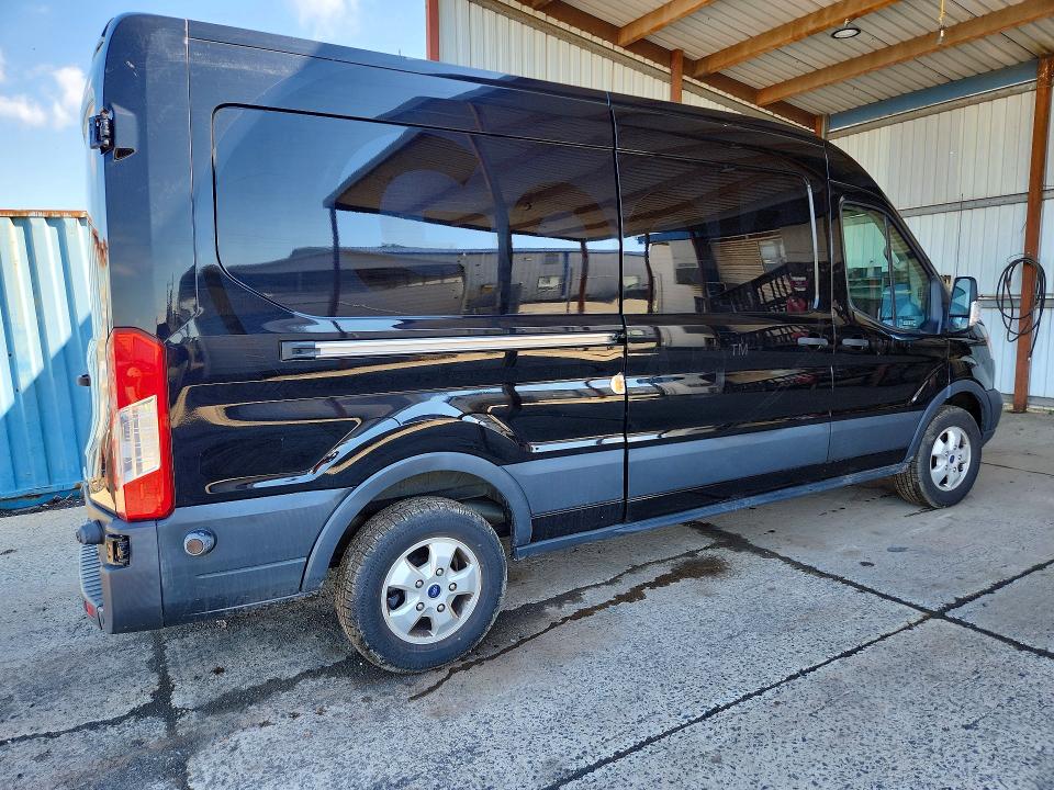 2017 Ford Transit VIN 1FTYR2CM6HKB48608 COPART salvage auction — MINOR DENT/SCRATCHES, PA - CERT OF TITLE, sold $6,300 on 2026-07-09 (photo 3)