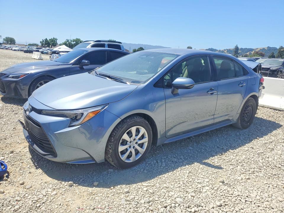 2025 Toyota Corolla VIN JTDBCMFE8SJ039734 COPART salvage auction — REAR END, CA - SALVAGE CERTIFICATE, sold $250 on 2026-07-23 (photo 1)