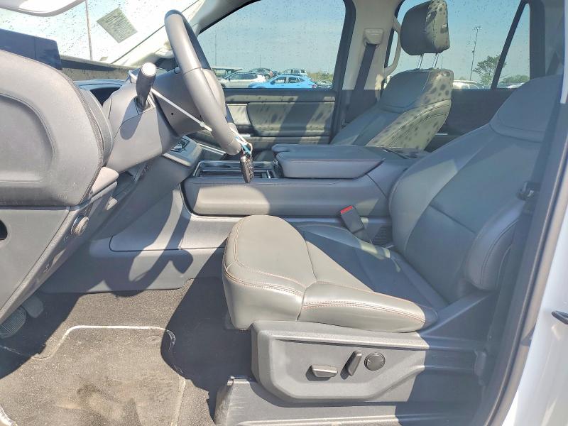2025 Ford Expedition VIN 1FMJU1J88SEA05001 COPART salvage auction — FRONT END, Mi - Scrap Certificate Of Title, sold $18,000 on 2026-07-31 (photo 7)
