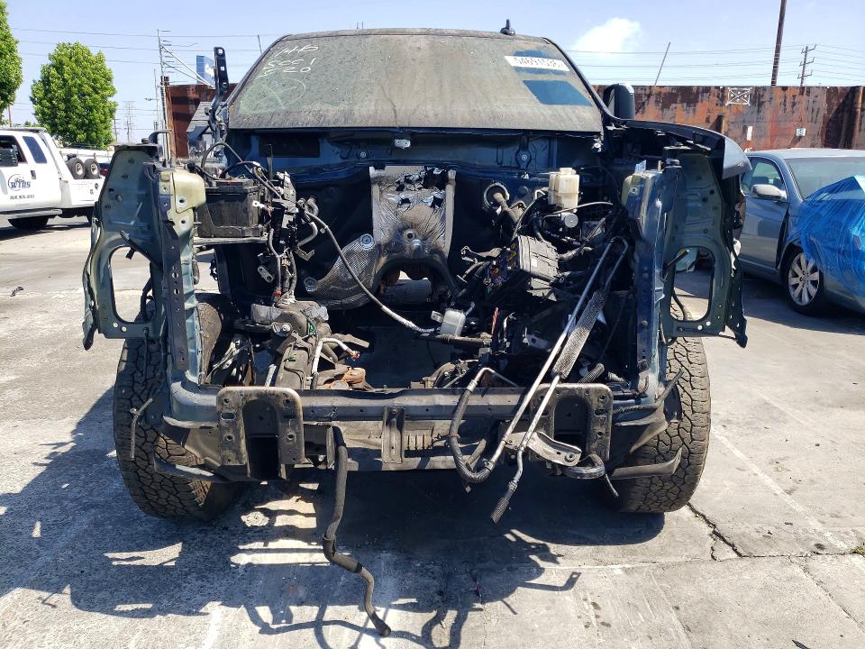 2022 Chevrolet Silverado 2500 VIN 1GC4YPEY2NF360036 COPART salvage auction — STRIPPED, Ca - Salvage Certificate, sold $8,100 on 2026-07-08 (photo 5)