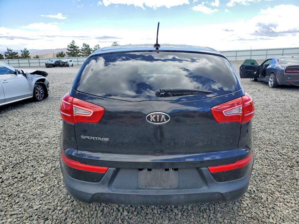 2012 Kia VIN KNDPBCA21C7252538 COPART salvage auction — MINOR DENT/SCRATCHES, Mt - Certificate Of Title, sold $900 on 2026-07-30 (photo 6)