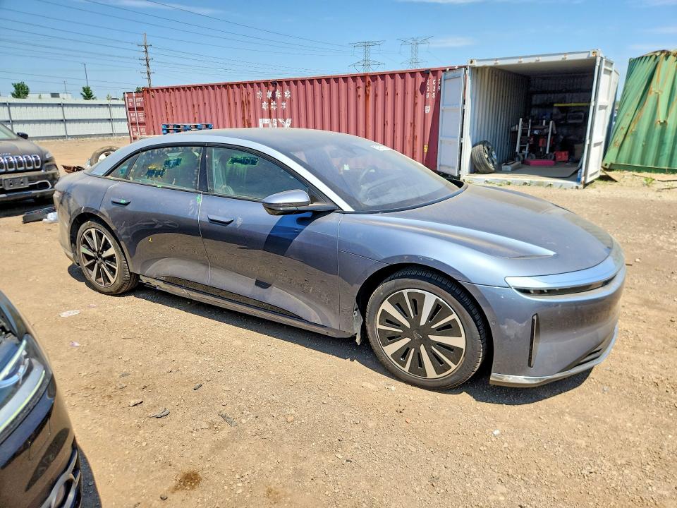 2025 Lucid VIN 50EA1TEA1SA037975 COPART salvage auction — SIDE, Id - Salvage Certificate Of Title, sold $20,800 on 2026-09-15 (photo 4)