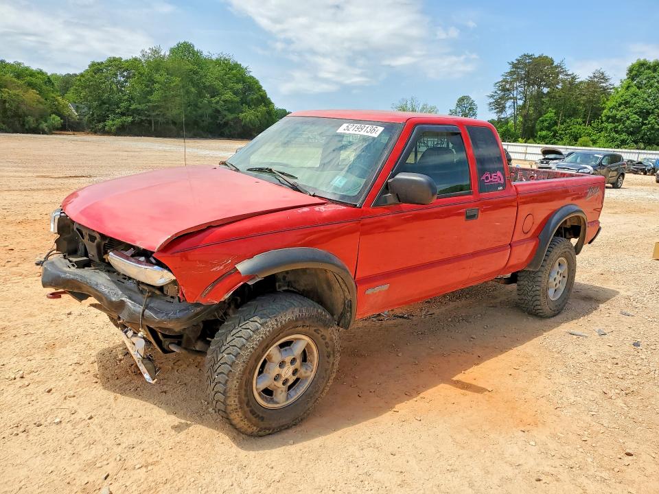 1999 Chevrolet S-10 pickup VIN 1GCCT19W0X8160523 COPART salvage auction — FRONT END, NC - SALVAGE CERTIFICATE OF TITLE, sold $850 on 2026-07-06 (photo 1)