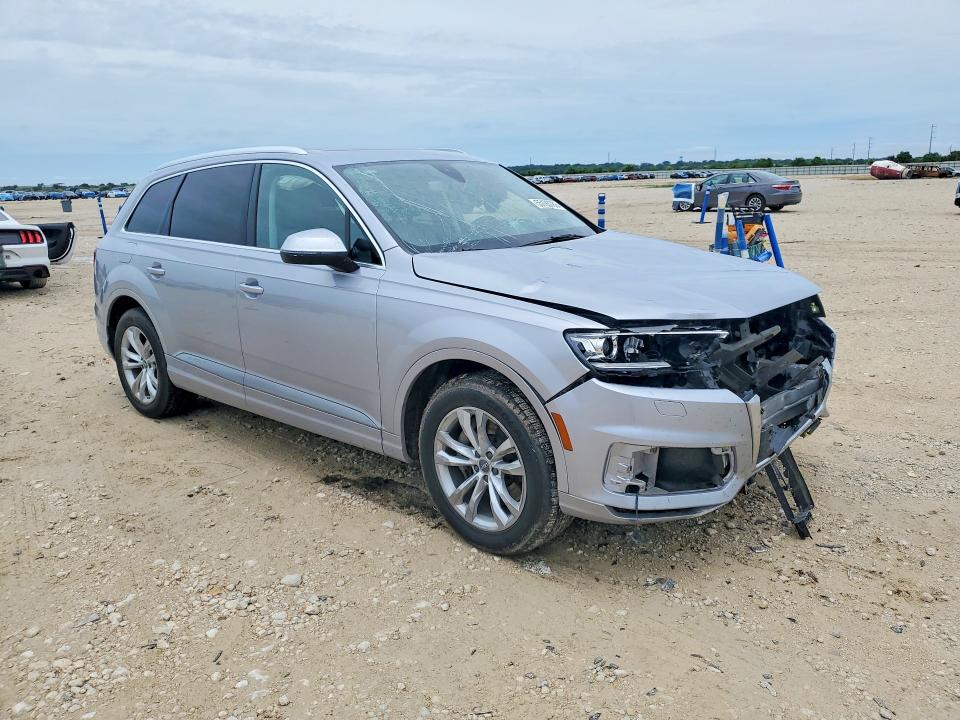 2017 Audi Q7 VIN WA1AAAF75HD014762 COPART salvage auction — FRONT END, Tx - Salvage Vehicle Title, sold $2,400 on 2026-07-09 (photo 4)