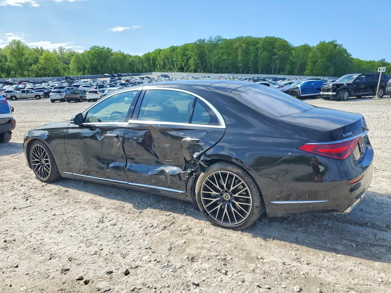 2022 Mercedes-Benz S-klasse VIN W1K6G6DB9NA091295 COPART salvage auction — Side, St - Salvage Title, sold $34,500 on 2026-07-08 (photo 2)
