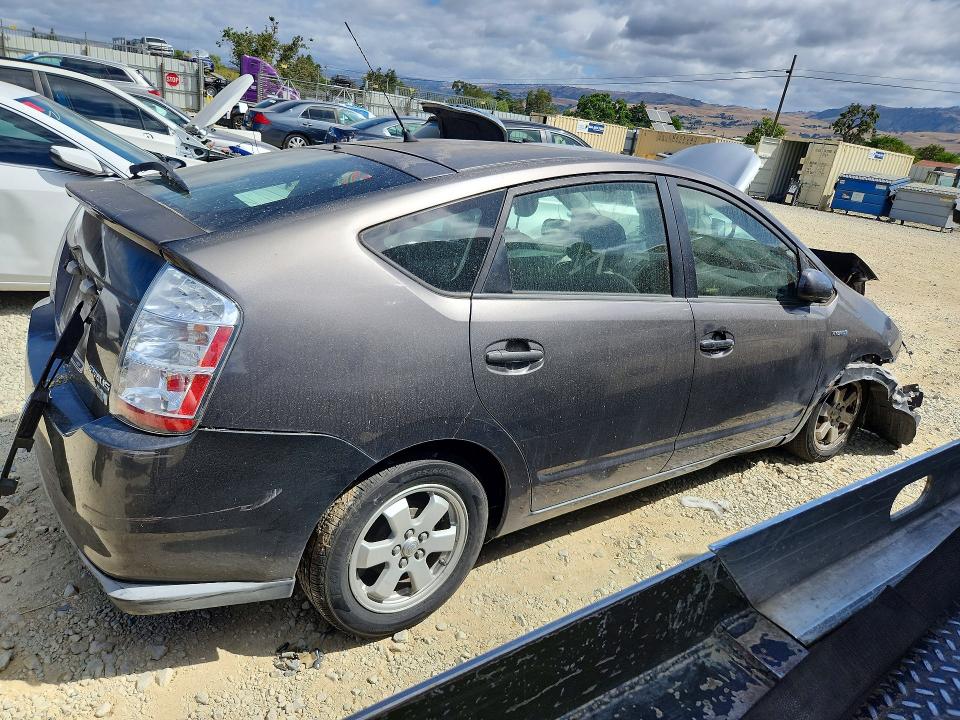2007 Toyota Prius VIN JTDKB20U173273524 COPART salvage auction — FRONT END, Ca - Non-Repairable Vehicle Cert, sold $475 on 2026-07-09 (photo 3)