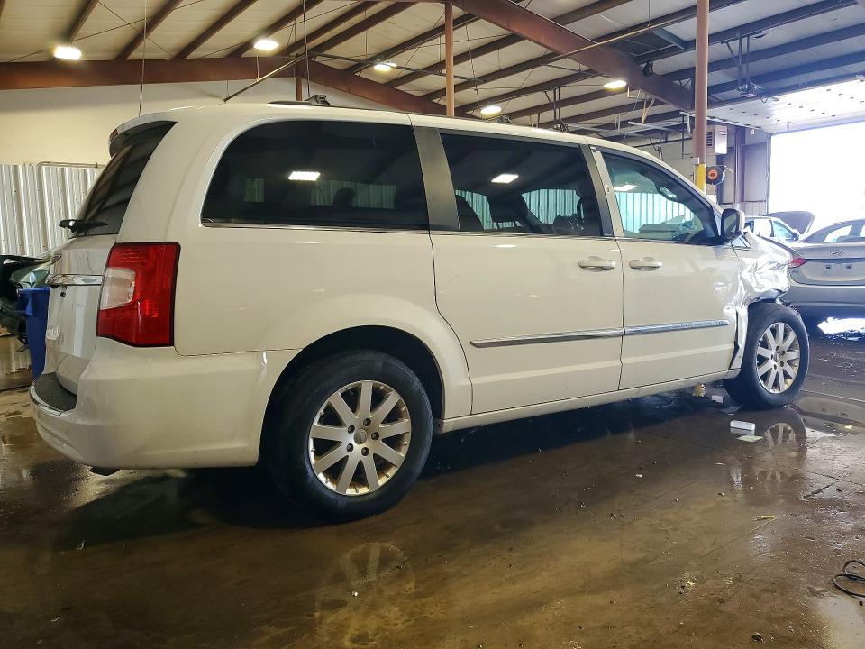 2014 Chrysler Voyager VIN 2C4RC1BG2ER228948 COPART salvage auction — FRONT END, Pa - Certificate Of Salvage, sold $775 on 2026-07-02 (photo 3)