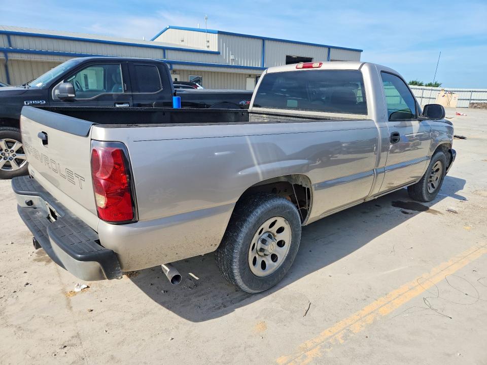 2005 Chevrolet Silverado 1500 VIN 1GCEC14X05Z330976 COPART salvage auction — FRONT END, KY - CERT OF TITLE-SALVAGE, sold $825 on 2026-07-09 (photo 3)