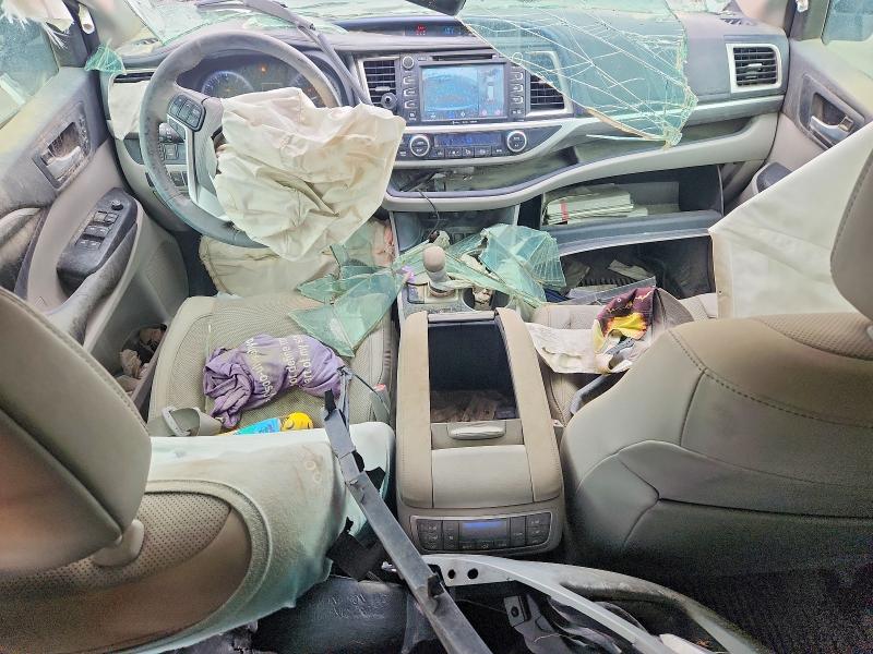 2018 Toyota Highlander VIN 5TDDZRFH7JS809020 COPART salvage auction — FRONT END, Ut - Salvage Certificate, sold $3,750 on 2026-07-17 (photo 8)