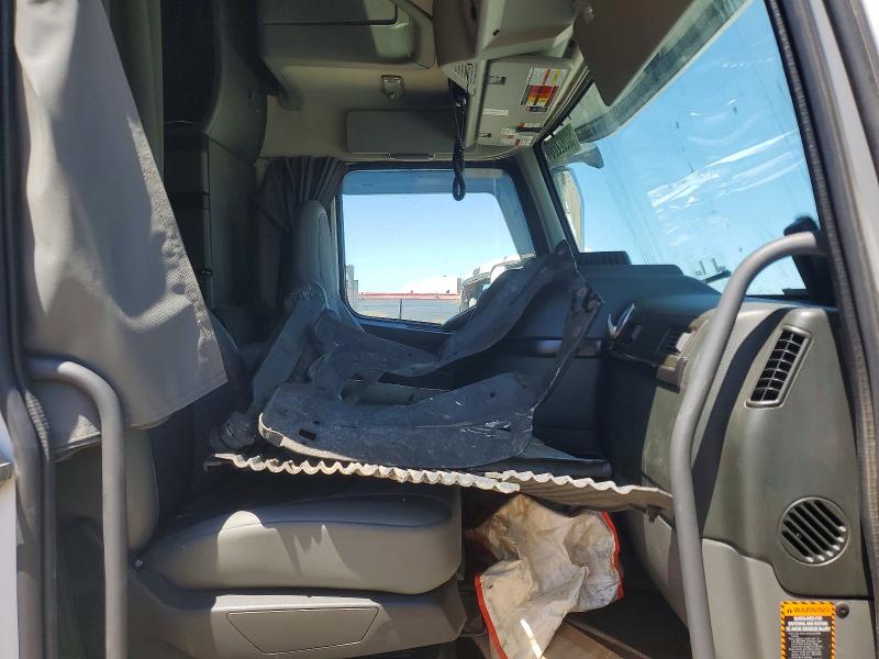 2024 Volvo Vn VIN 4V4NC9EJXRN624587 COPART salvage auction — ALL OVER, Ca - Salvage Certificate, sold $23,000 on 2026-09-10 (photo 5)