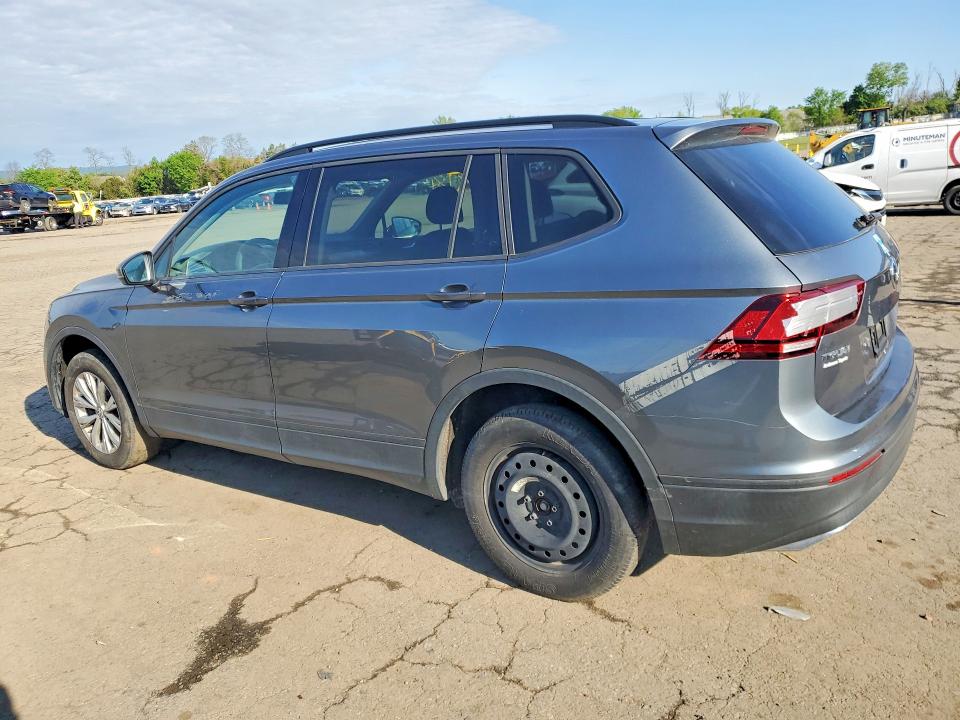 2018 Volkswagen Tiguan VIN 3VV1B7AXXJM075808 COPART salvage auction — MINOR DENT/SCRATCHES, In - Certificate Of Title (P), sold $3,450 on 2026-07-17 (photo 2)
