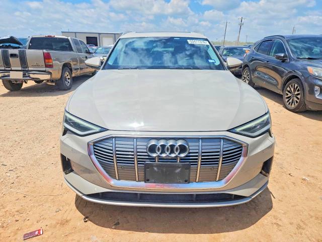 2019 Audi E-tron VIN WA1VABGE5KB022870 COPART salvage auction — SIDE, TX - SALVAGE VEHICLE TITLE, sold $11,900 on 2026-07-16 (photo 5)