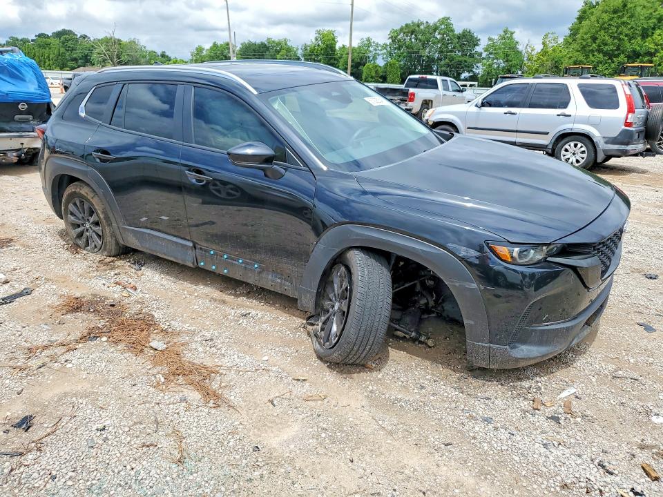 2025 Mazda Cx-50 VIN 7MMVABDM1SN328285 COPART salvage auction — SIDE, Salvage Title, sold $250 on 2026-07-21 (photo 4)