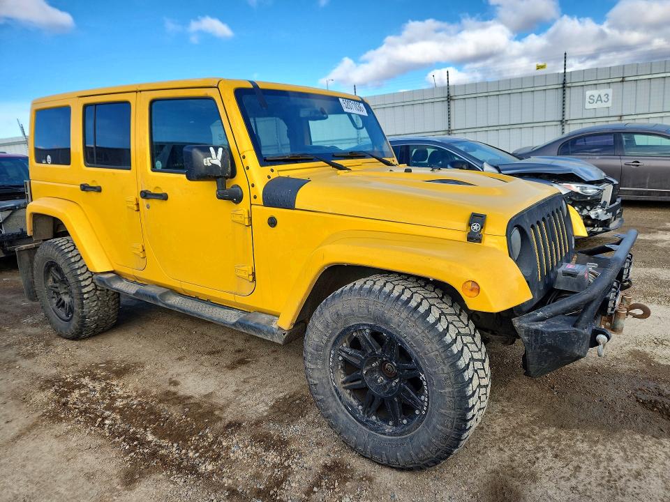 2015 Jeep Wrangler unlimited VIN 1C4BJWEG0FL552166 COPART salvage auction — SIDE, Ab - Bos - Rebuilt, sold $7,700 on 2026-07-16 (photo 4)