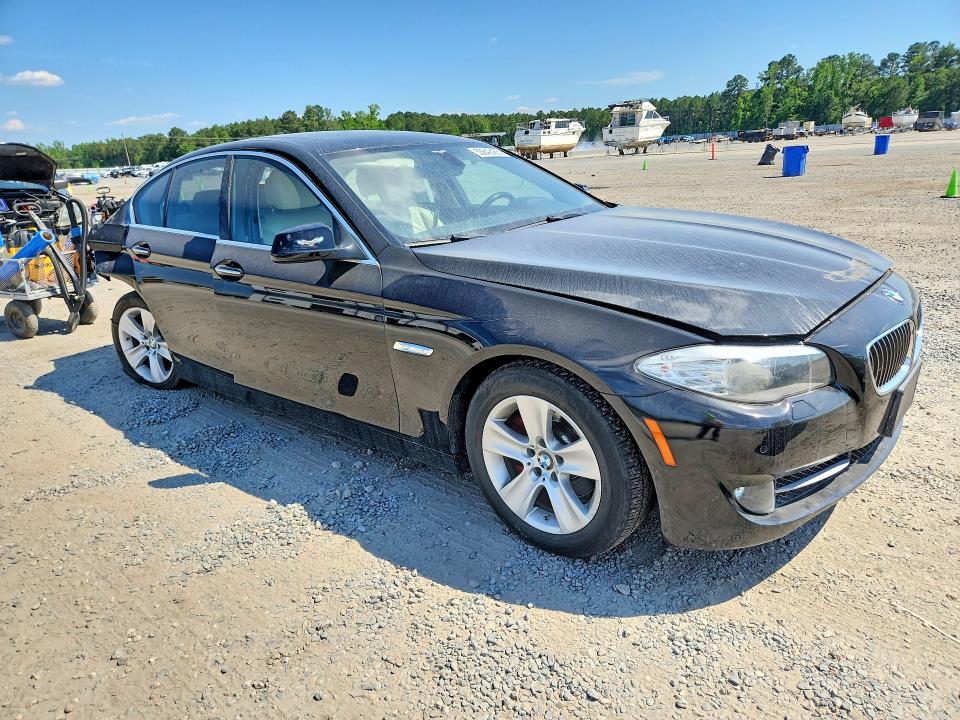 2011 BMW 5 series VIN WBAFR1C54BC738489 COPART salvage auction — REAR END, NC - SALVAGE CERTIFICATE OF TITLE, sold $225 on 2026-07-20 (photo 4)