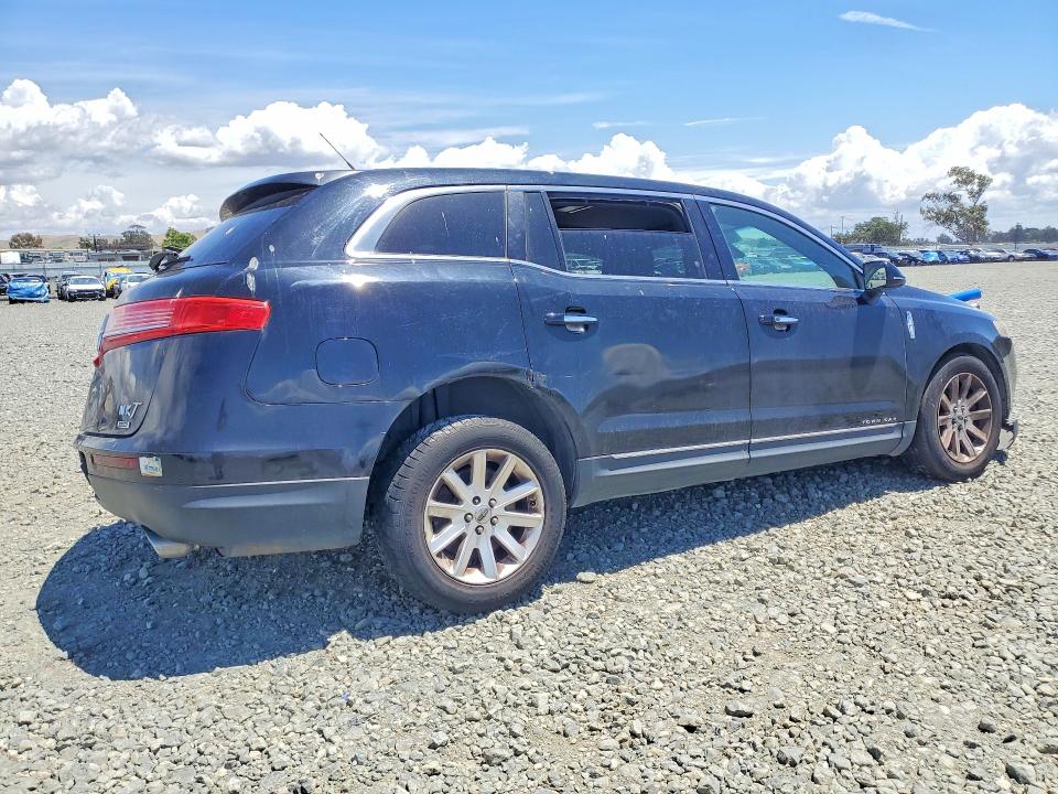 2014 Lincoln Mkt VIN 2LMHJ5NK7EBL57835 COPART salvage auction — UNDERCARRIAGE, Ca - Salvage Certificate, sold $200 on 2026-07-02 (photo 3)