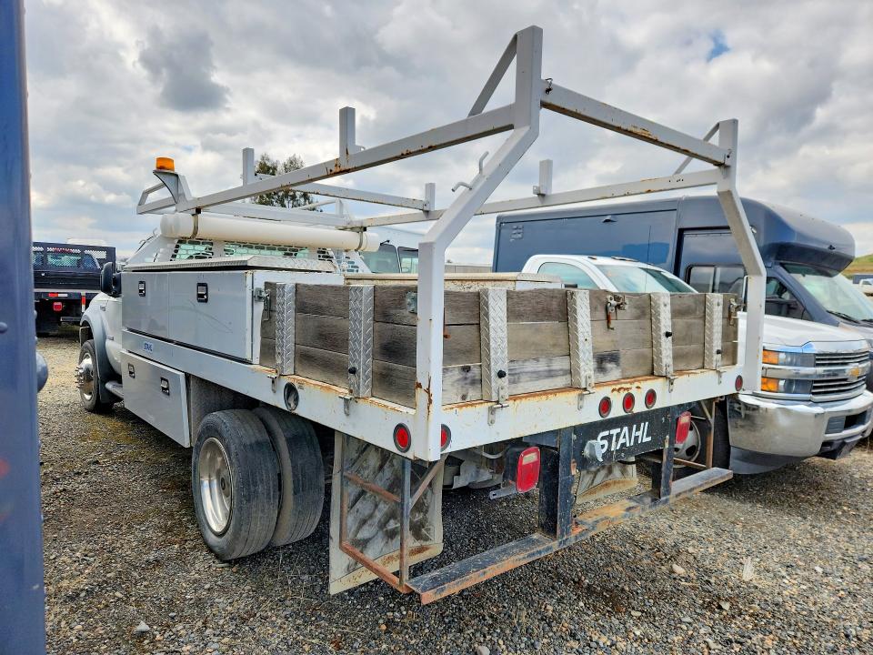 2007 Ford F550 VIN 1FDAF56PX7EA92330 COPART salvage auction — NORMAL WEAR, Ca - Dis/Dlr/Exp Only Clean Title, sold $2,250 on 2026-07-09 (photo 2)