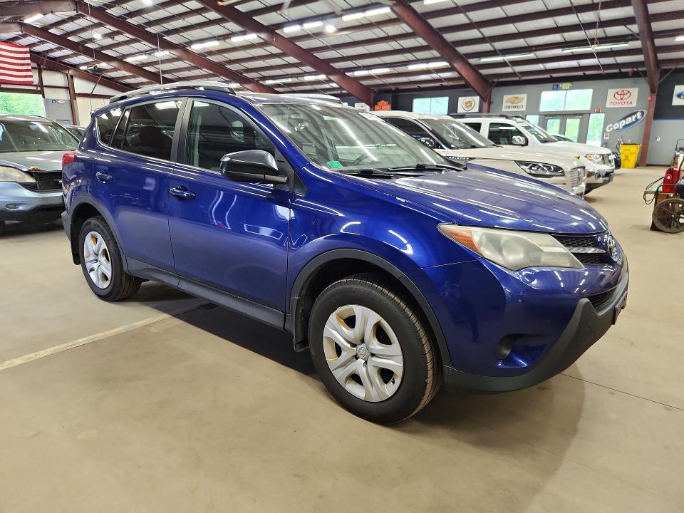 2015 Toyota Rav4 VIN 2T3BFREV9FW404015 COPART salvage auction — REAR END, Vt - Certificate Of Title (P), sold $1,400 on 2026-07-10 (photo 4)