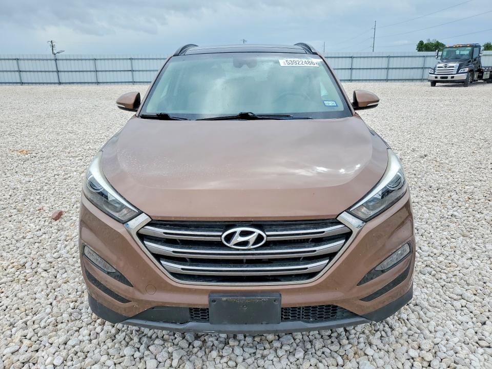 2016 Hyundai Tucson VIN KM8J33A25GU036357 COPART salvage auction — SIDE, Tx - Salvage Vehicle Title, sold $2,250 on 2026-07-02 (photo 5)