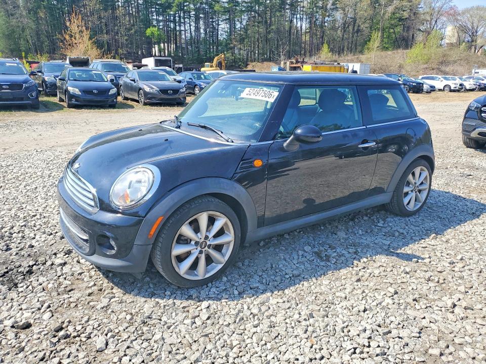 2013 Mini Cooper VIN WMWSU3C52DT372091 COPART salvage auction — MINOR DENT/SCRATCHES, Nh - Certificate Of Title, sold $1,250 on 2026-07-22 (photo 1)