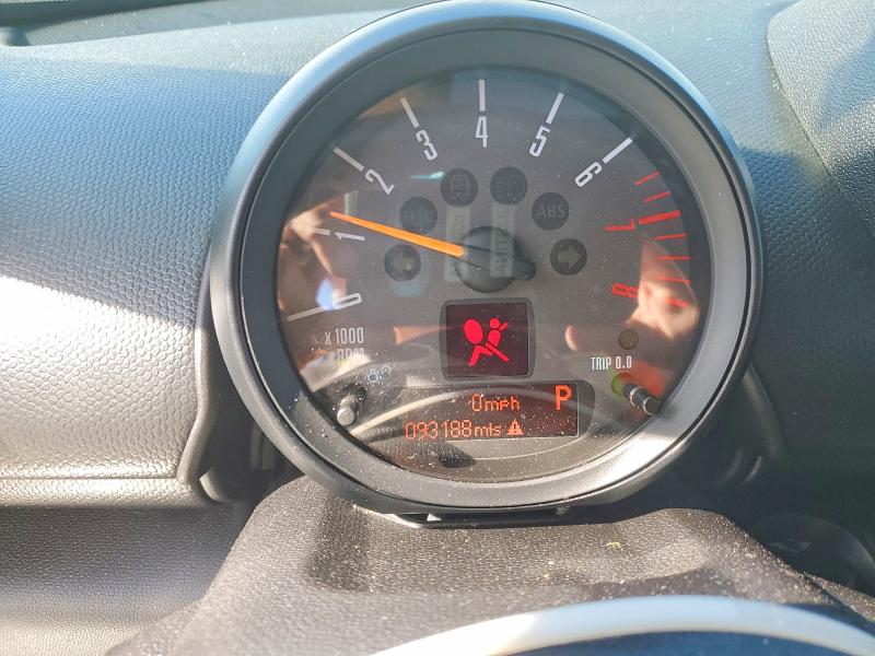 2016 Mini Cooper VIN WMWZC5C56GWU21518 COPART salvage auction — FRONT END, WA - BILL OF SALE, sold $1,500 on 2026-08-10 (photo 9)