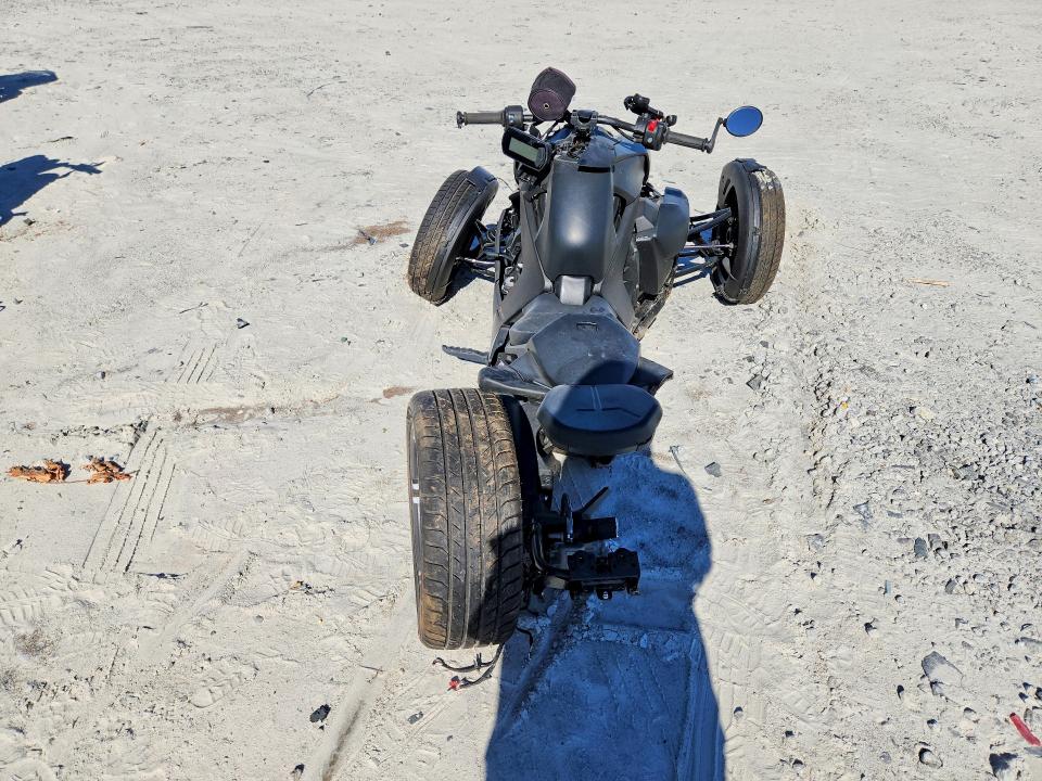 2022 Can-am Ryker VIN 3JB2FEG27NJ004115 COPART salvage auction — ALL OVER, Ga - Cert Of Title-Salvage, sold $25 on 2026-07-23 (photo 4)