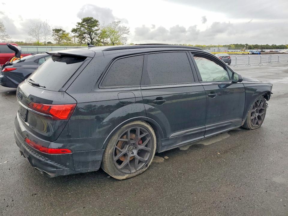 2025 Audi Sq7 VIN WA1VWBF75SD005320 COPART salvage auction — FRONT END, IN - CERT OF TITLE-SALVAGE TITLE, sold $1,100 on 2026-07-28 (photo 3)