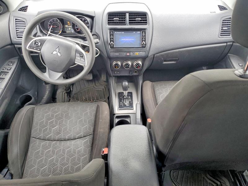 2021 Mitsubishi VIN JA4ARUAU4MU033045 COPART salvage auction — FRONT END, Tx - Salvage Vehicle Title, sold $2,500 on 2026-07-30 (photo 8)