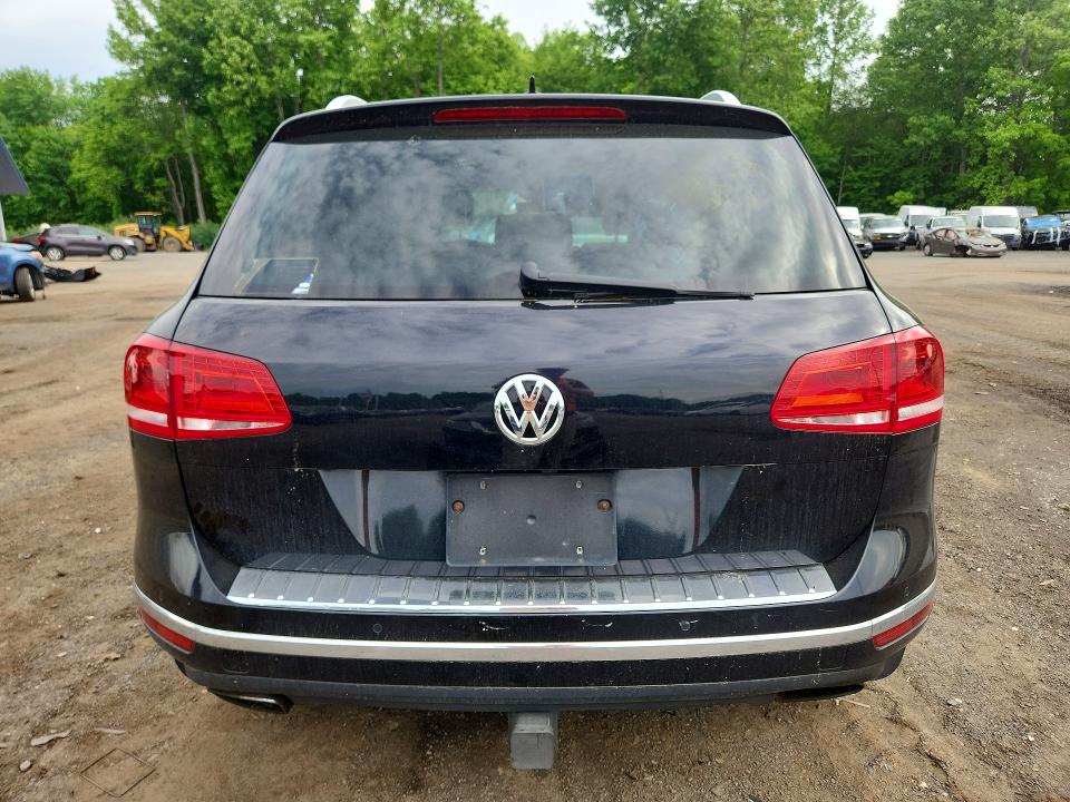 2017 Volkswagen Touareg VIN WVGRF7BP9HD000586 COPART salvage auction — MINOR DENT/SCRATCHES, Mi - Certificate Of Title, sold $3,850 on 2026-07-09 (photo 6)