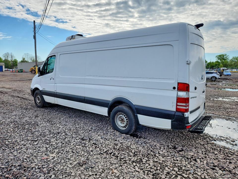 2015 Mercedes-benz Sprinter 2500 VIN WD3PE8CC4F5960447 COPART salvage auction — SIDE, Pa - Cert Of Title, sold $725 on 2026-07-13 (photo 2)