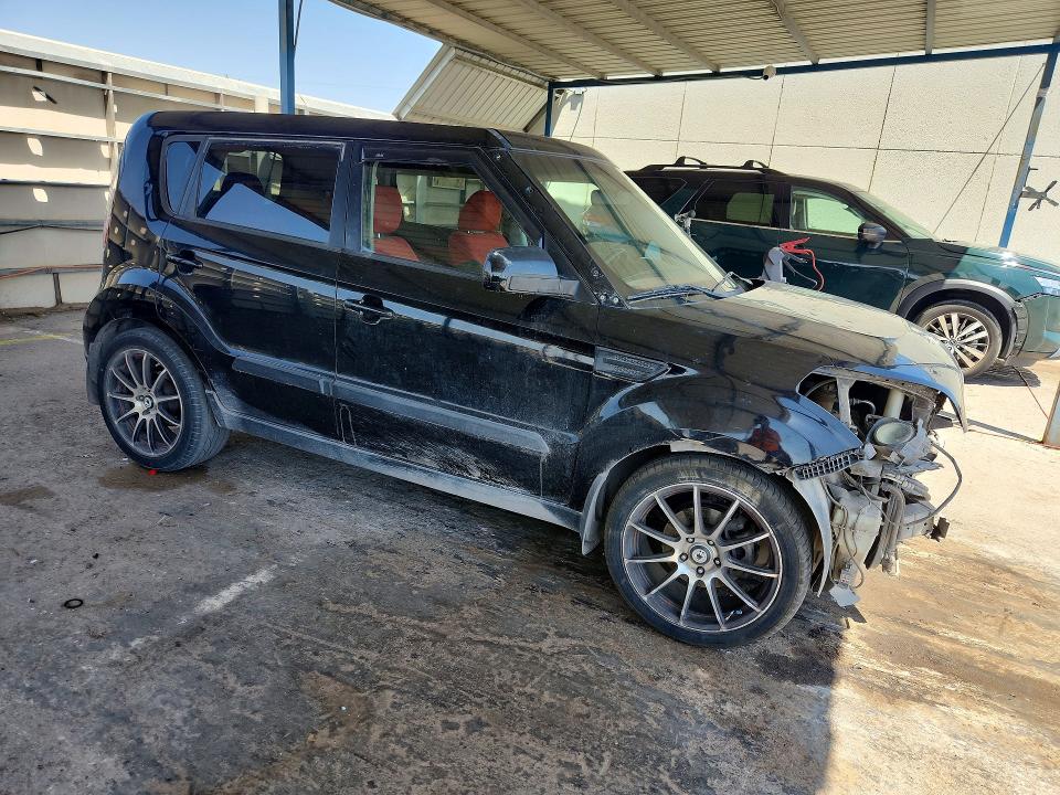 2011 Kia Soul VIN KNDJT2A2XB7235457 COPART salvage auction — HAIL, Tx - Salvage Vehicle Title, sold $550 on 2026-07-06 (photo 4)