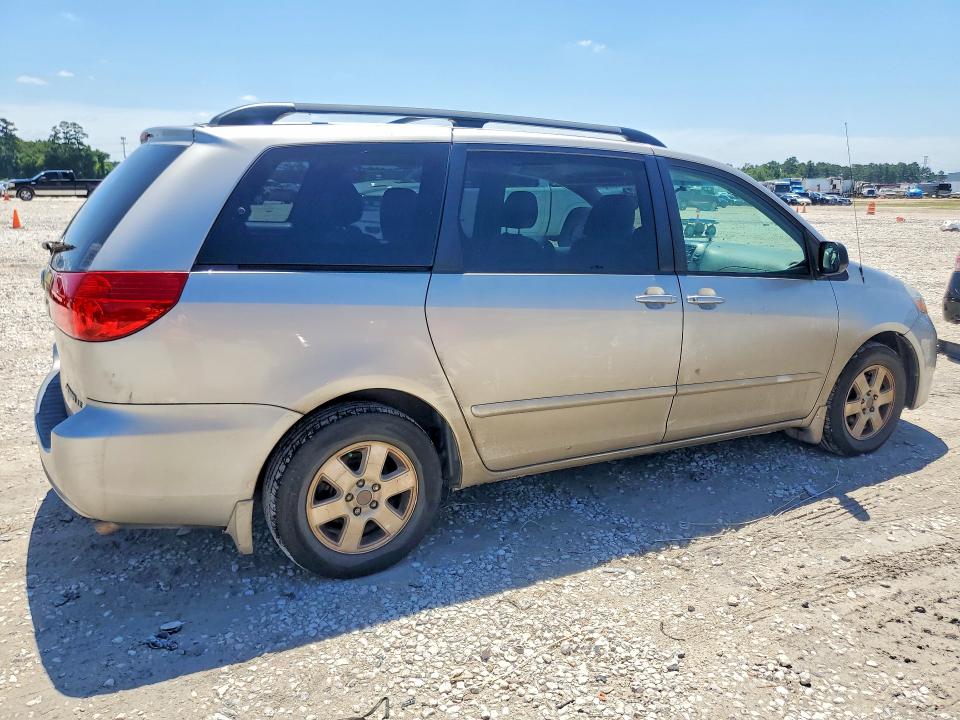 2010 Toyota Sienna VIN 5TDKK4CC5AS336094 COPART salvage auction — WATER/FLOOD, Tx - Nonrepairable Title-Flood, sold $750 on 2026-07-10 (photo 3)