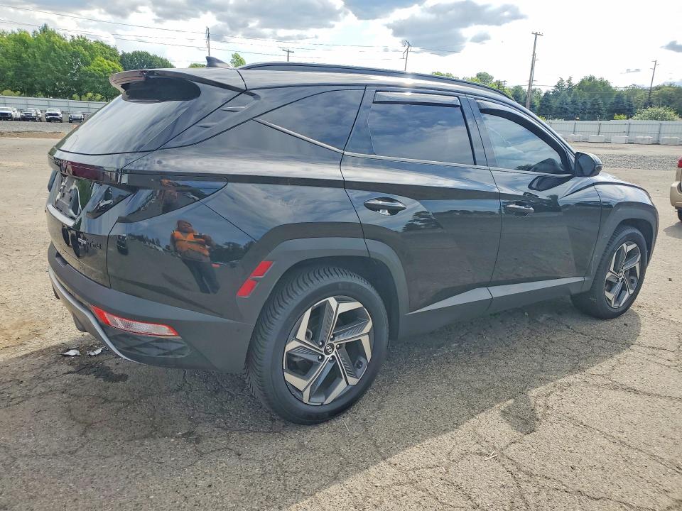 2022 Hyundai Tucson VIN KM8JECA17NU014763 COPART salvage auction — INTERIOR BURN, Or - Salvage Title Certificate, sold $200 on 2026-07-29 (photo 3)