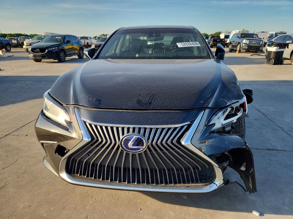 2019 Lexus ES VIN JTHB21B11K2023615 COPART salvage auction — FRONT END, Tx - Certificate Of Title, sold $4,100 on 2026-07-02 (photo 5)