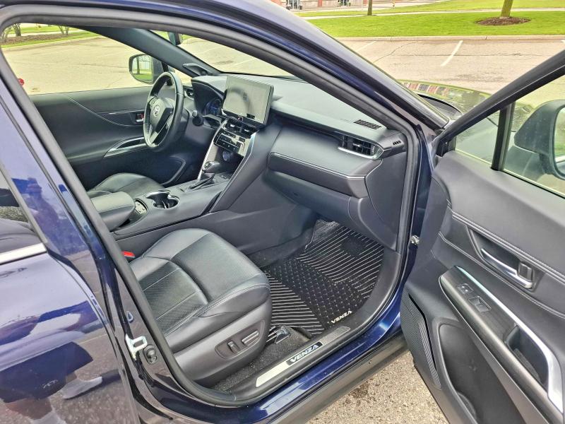 2021 Toyota Venza VIN JTEAAAAH6MJ042728 COPART salvage auction — NORMAL WEAR, On - Permit No Brand - Unfit (P), sold $19,800 on 2026-07-03 (photo 5)