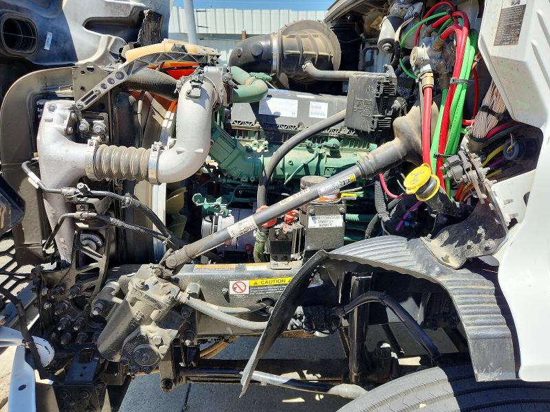 2020 Volvo Vnr VIN 4V4W39EH6LN262282 COPART salvage auction — NORMAL WEAR, NE - CERT OF TITLE-SALVAGE, sold $2,850 on 2026-07-23 (photo 7)
