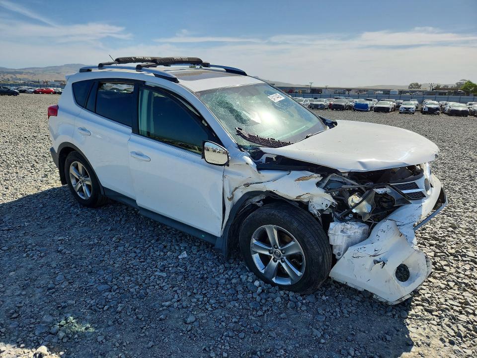 2015 Toyota Rav 4 VIN JTMRFREV9FJ033872 COPART salvage auction — FRONT END, Ca - Salvage Certificate, sold $2,100 on 2026-07-02 (photo 4)