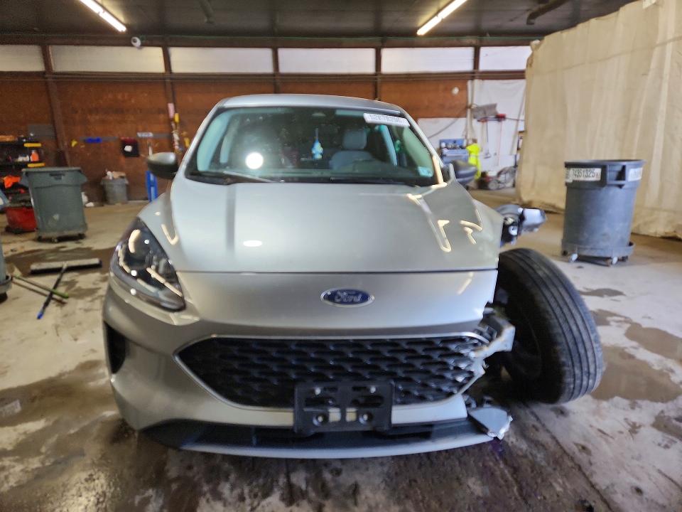 2022 Ford Escape VIN 1FMCU0G60NUB99655 COPART salvage auction — FRONT END, Pa - Certificate Of Salvage, sold $3,100 on 2026-07-02 (photo 5)
