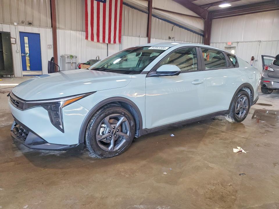 2025 Kia K4 VIN 3KPFT4DE3SE217261 — COPART salvage auction photo