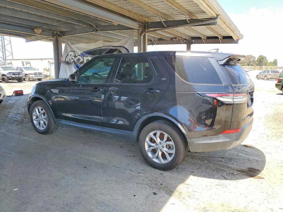 2020 Land rover Discovery VIN SALRG2RV8L2424265 COPART salvage auction — MINOR DENT/SCRATCHES, In - Dis/Dlr/Exp Only Clean Title, sold $8,400 on 2026-07-30 (photo 2)